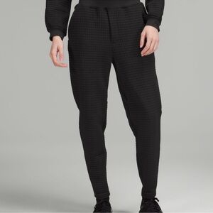NWT Lululemon LAB textured grid HR jogger 28” Size 4